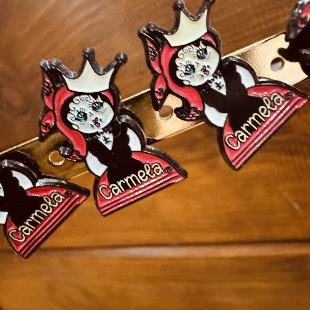 PINS CARMELA♥️